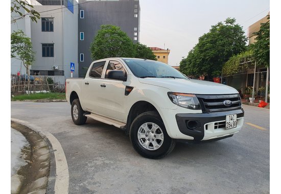 Ford Ranger XL 2015 2 cầu 2.2MT (số sàn, máy dầu)