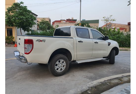 Ford Ranger XL 2015 2 cầu 2.2MT (số sàn, máy dầu)