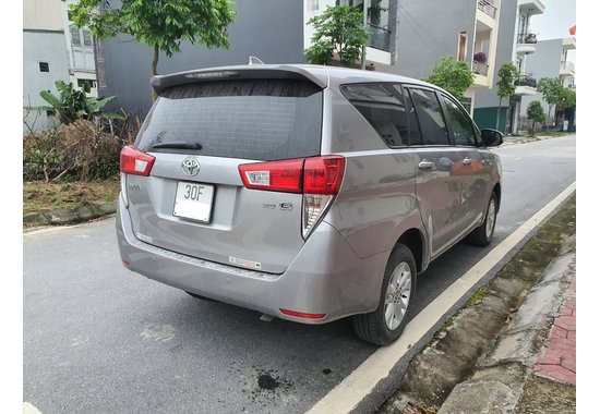 Toyota Innova E 2019 2.0MT (Số sàn, sản xuất trong nước)