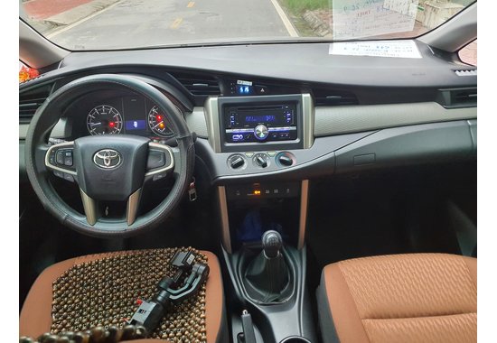 Toyota Innova E 2019 2.0MT (Số sàn, sản xuất trong nước)