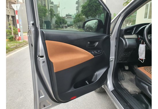 Toyota Innova E 2019 2.0MT (Số sàn, sản xuất trong nước)