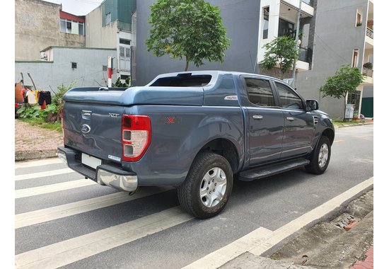 Ford Ranger XLT 2015 2 cầu 2.2MT (số sàn, máy dầu)