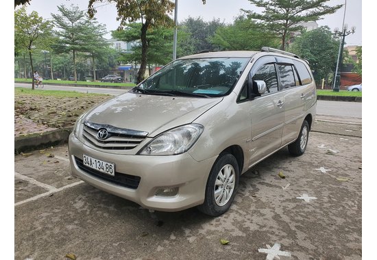 Toyota Innova G 2011 2.0MT (Số sàn, sản xuất trong nước)